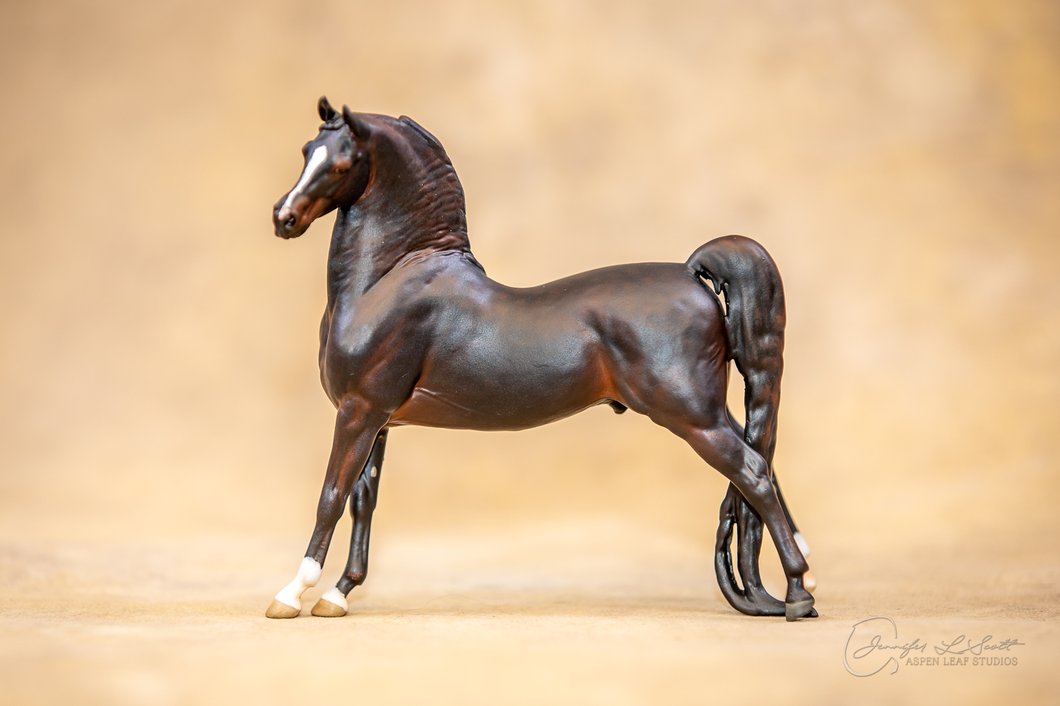 Sarah Minkiewicz-Breunig "Captivator" painted in 2025